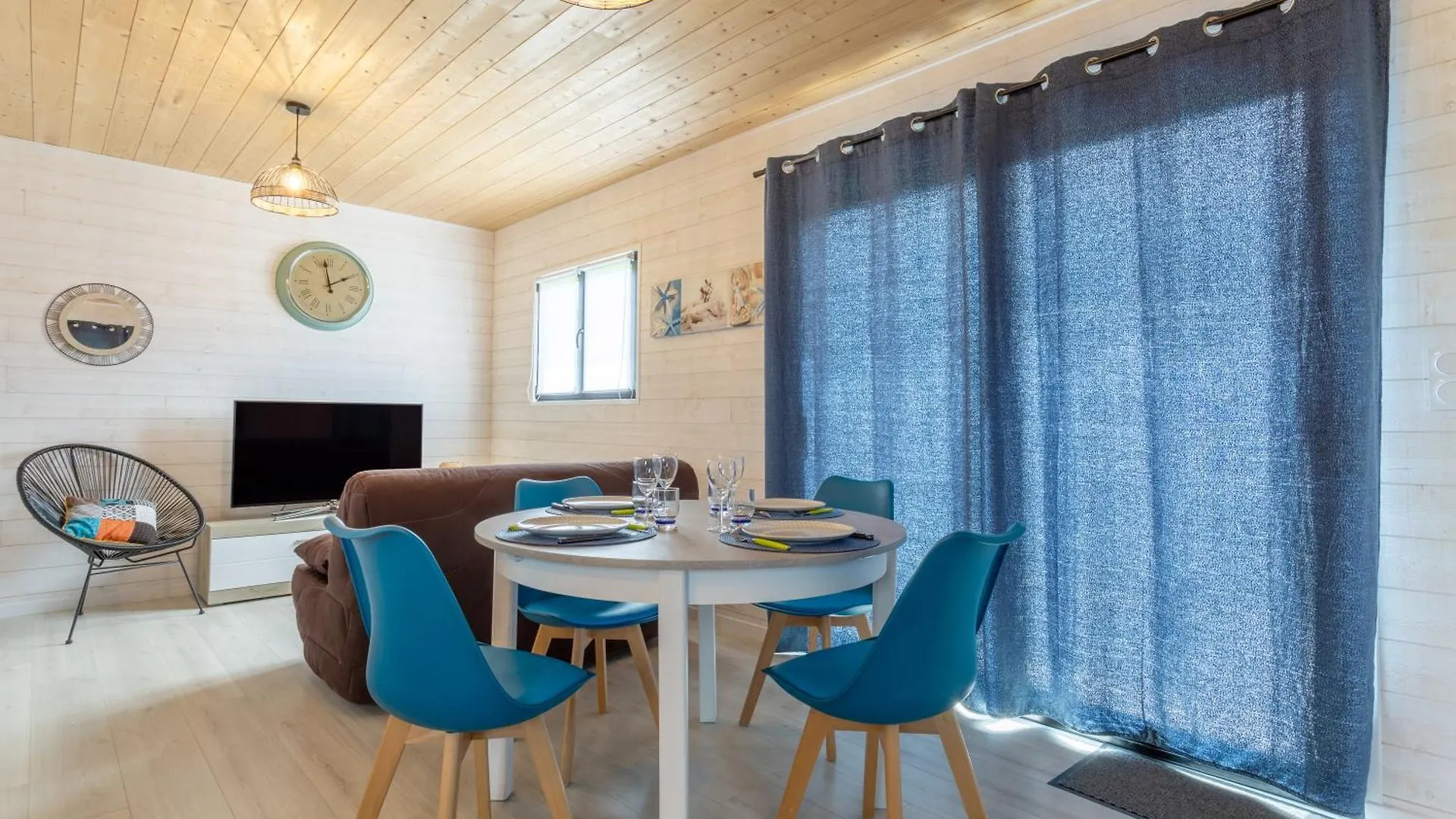 Chalet Bois A 2Kms De La Plage Plobannalec-Lesconil France