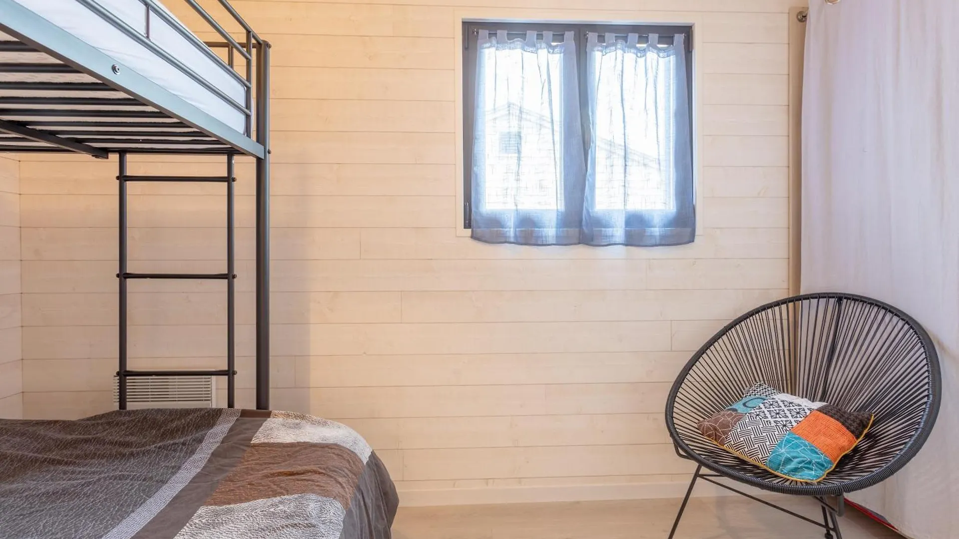 Chalet Bois A 2Kms De La Plage Plobannalec-Lesconil